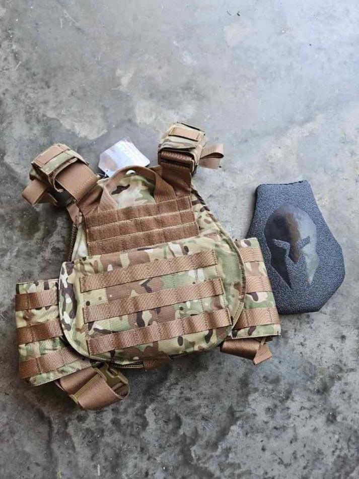 Spartan armor carrier + plates