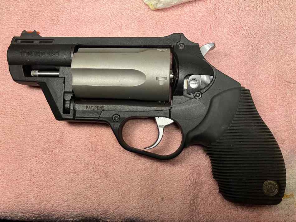TAURUS PUBLIC DEFENDER POLY