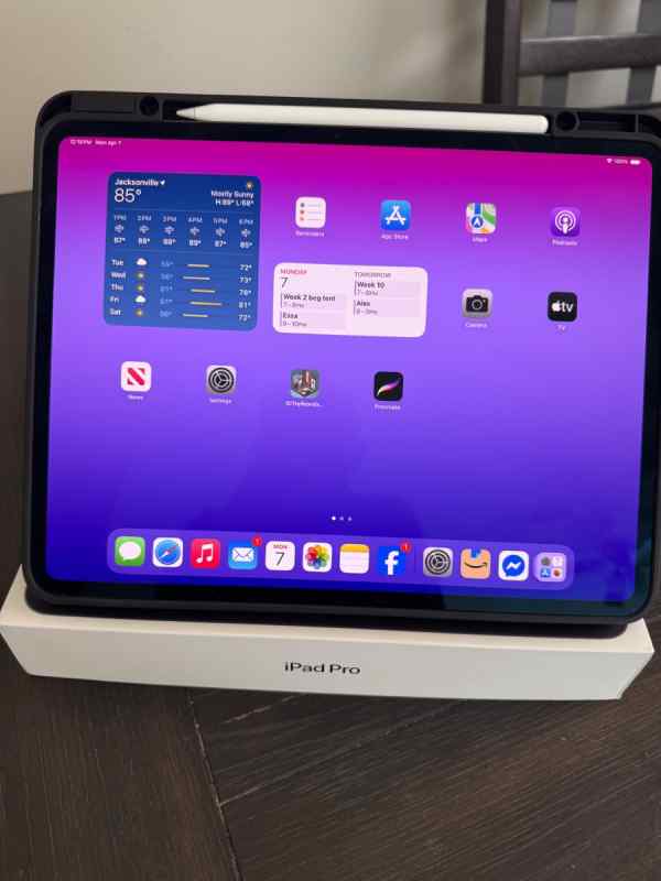 iPad Pro 13” with pro pencil for trade