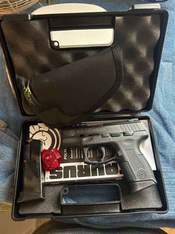 Taurus millennium PT 140