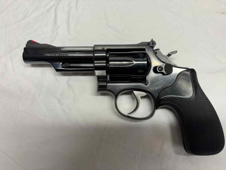Smith  &amp; Wesson  19-4