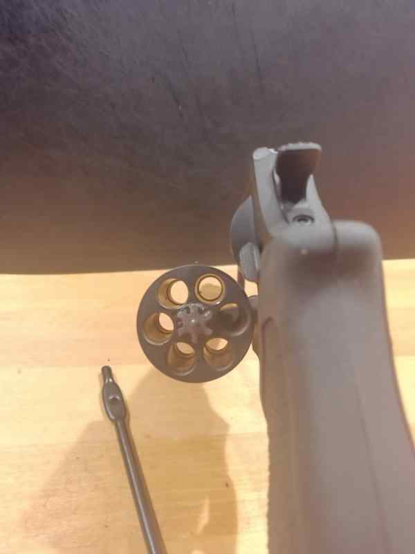 TAURUS 82