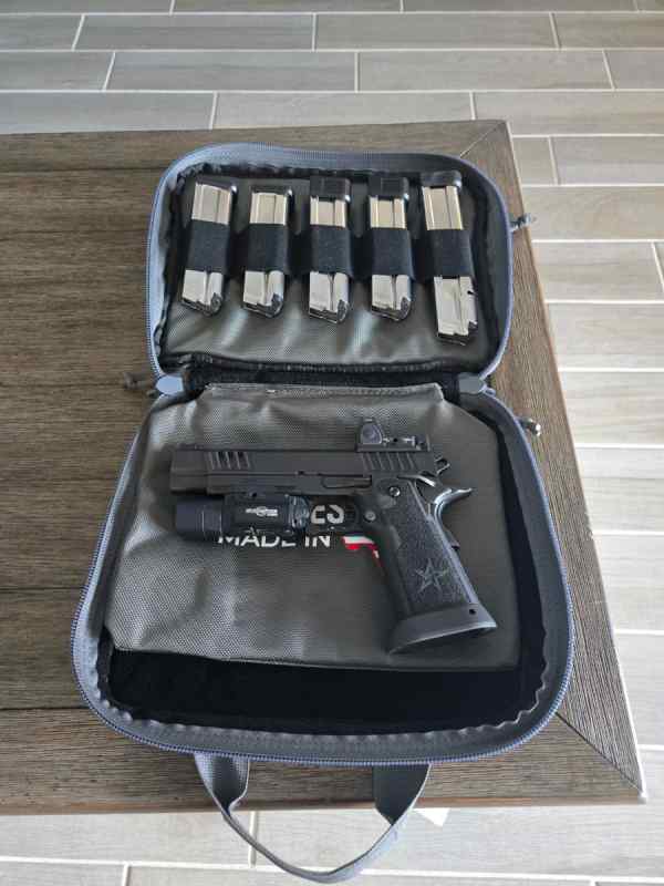 Staccato xl 9mm with Trijicon RMR,Surefire 300xt
