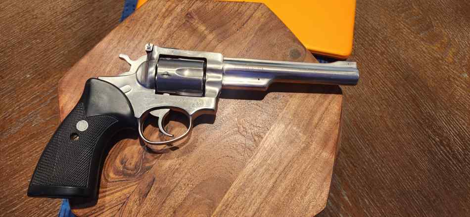 RUGER SECURITY SIX STAINLESS 6 &quot; 