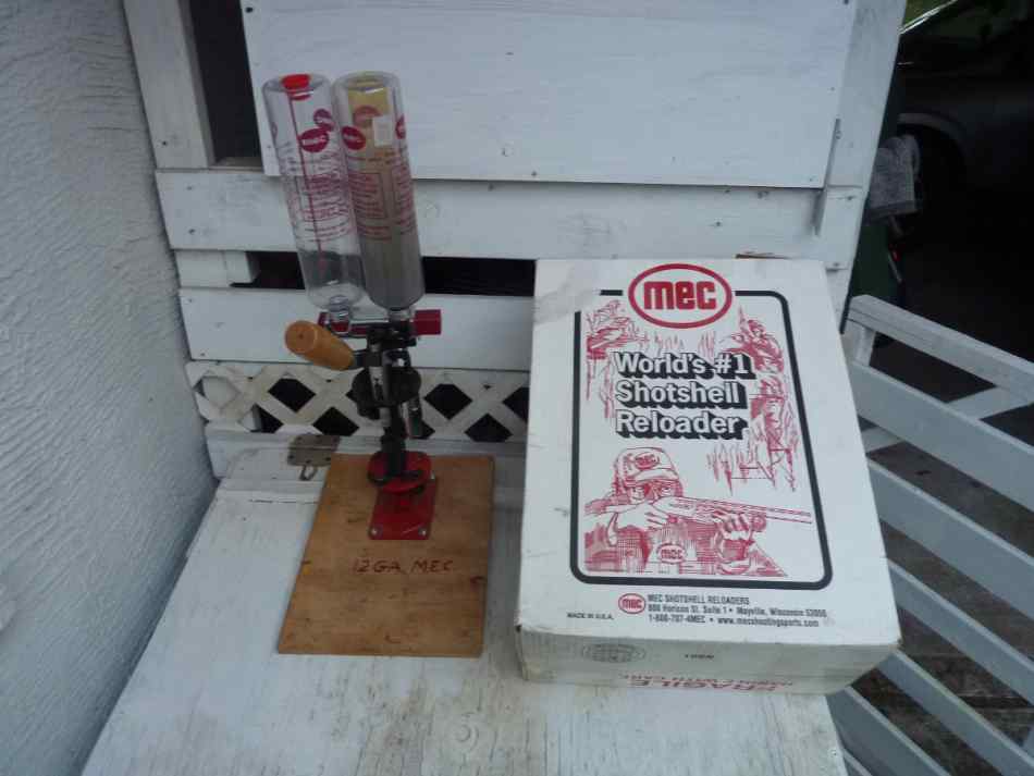 M E C 12 GA shotshell Press/loader Junior Mark 5
