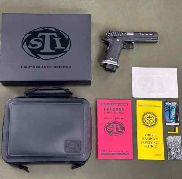 LNIB STI DVC 2011 PISTOL 9MM