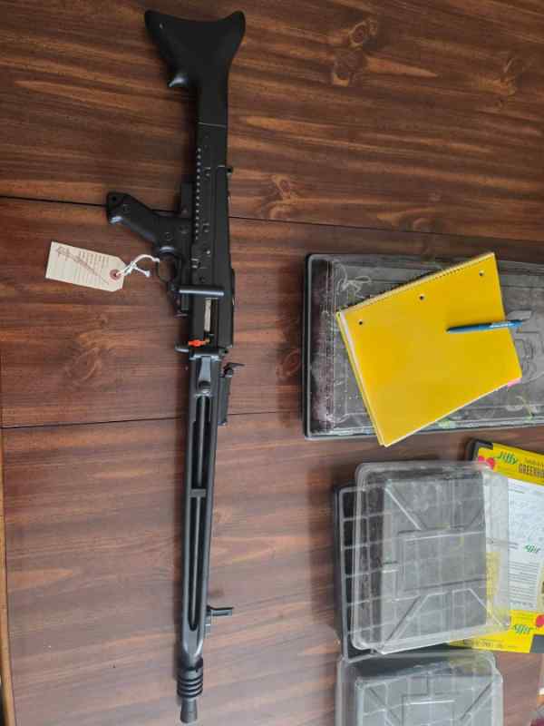 ruger42.jpg