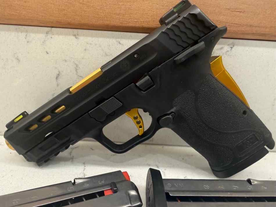 Mint  M&amp;P Shield EZ M2.0 Performance Gold 9mm