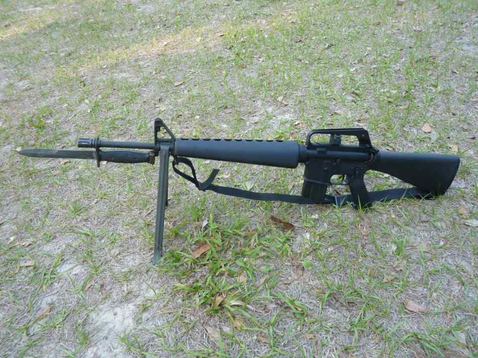 New M16A1 Retro Rifle W/Accessories