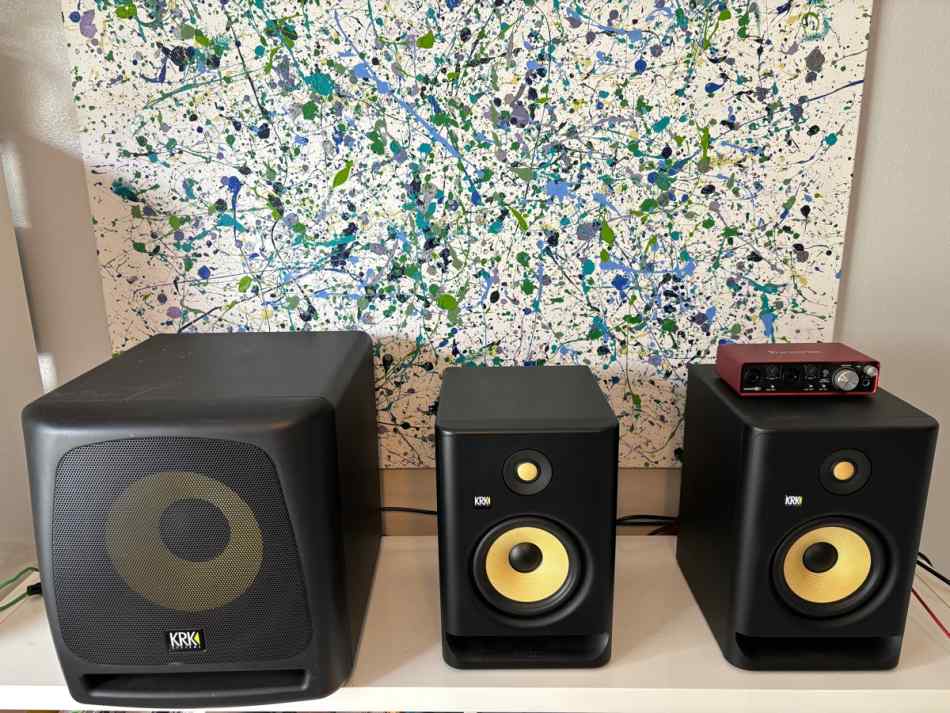 WTT KRK Rokit 7 G4 w 10s subwoofer studio monitors