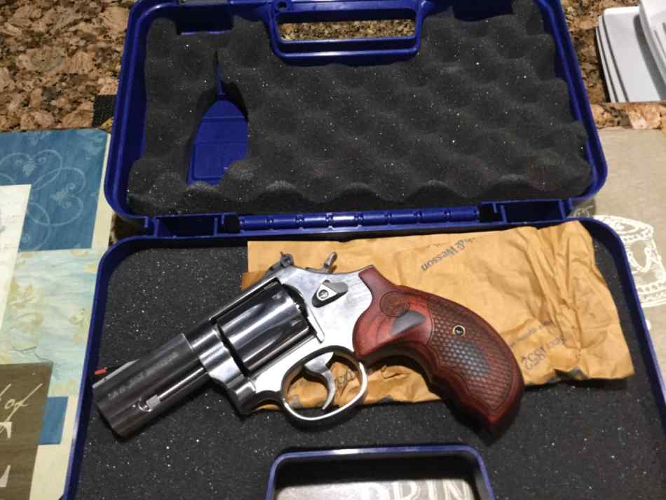 S&amp;W 686 deluxe 