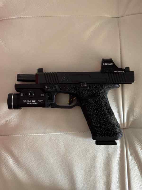 Glock 17 