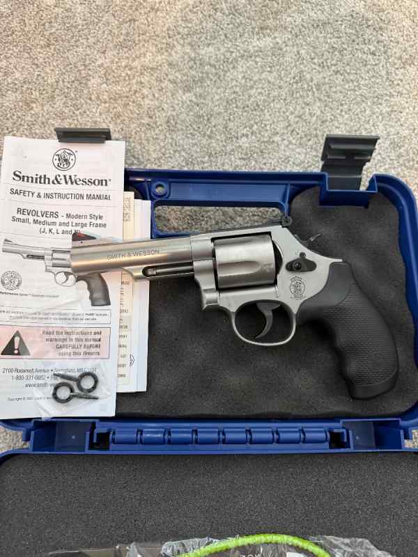 Smith &amp; Wesson 44 Mag 
