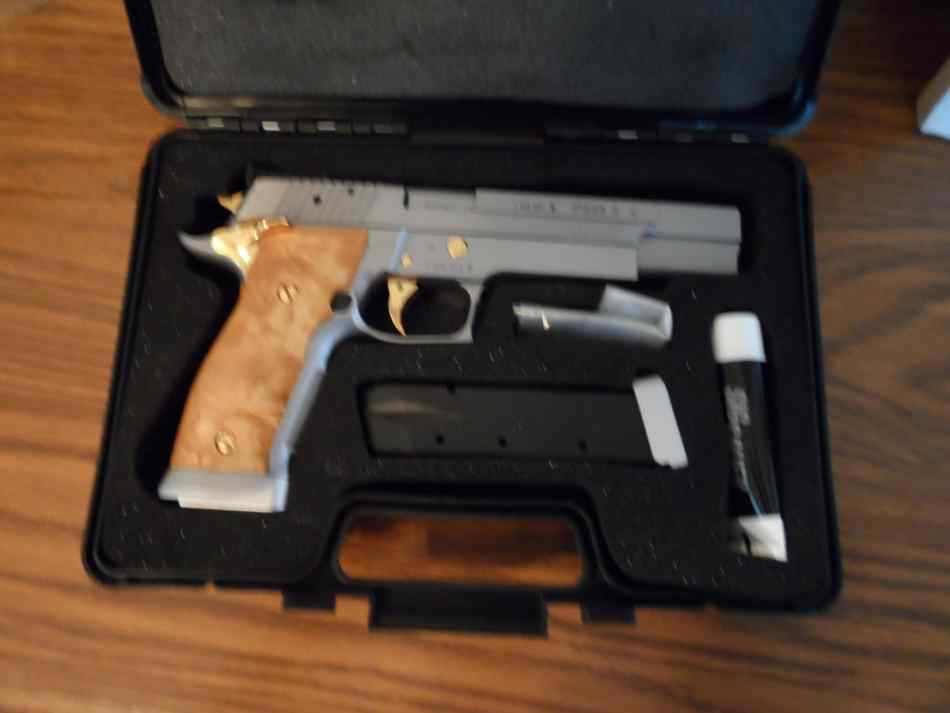 sig p226 x6 German 9mm