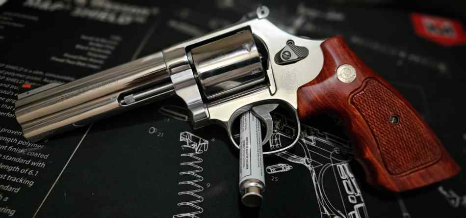 S&amp;W 686+ Talo edition none fluted 7 rds