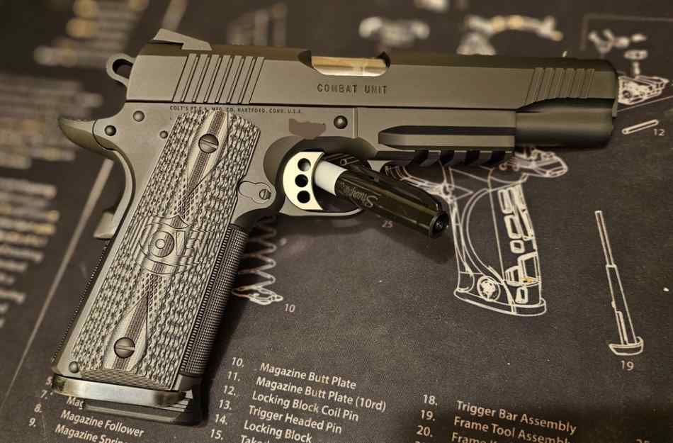 Colt 1911 Combat Unit CCU rail