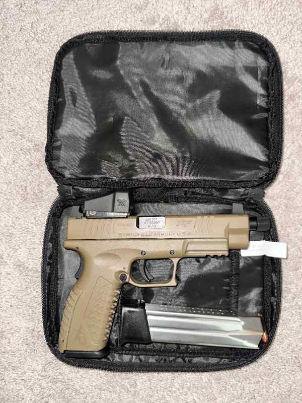 2 guns. Springfield XDM &amp; XDM elite precision. 