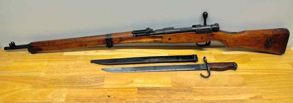 Japanese Arisaka Type 99 Rifle with Bayonet