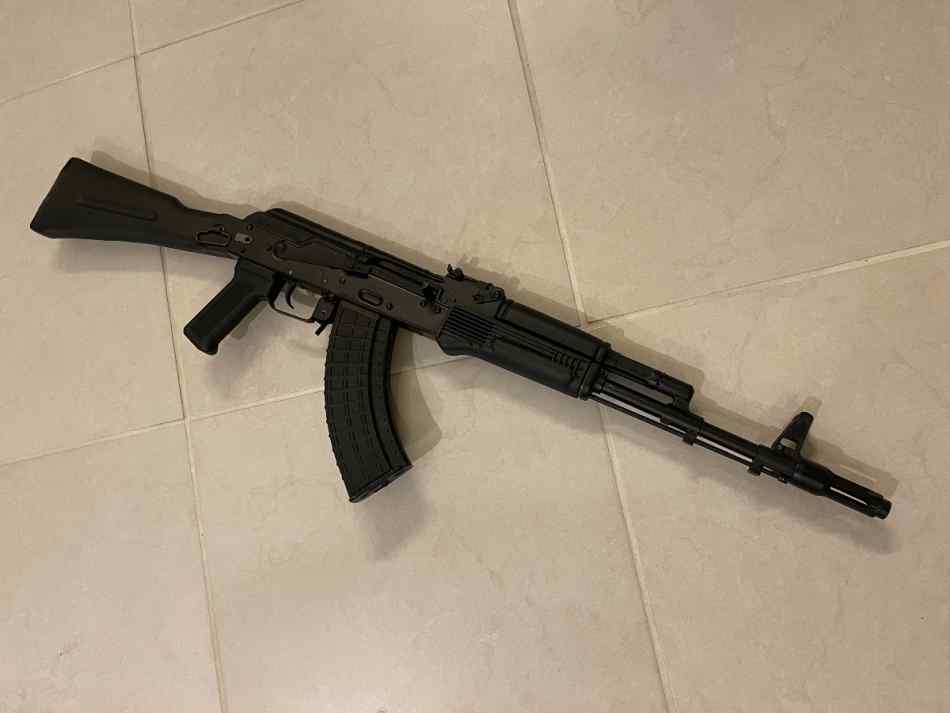 WTT Arsenal SLR-107F