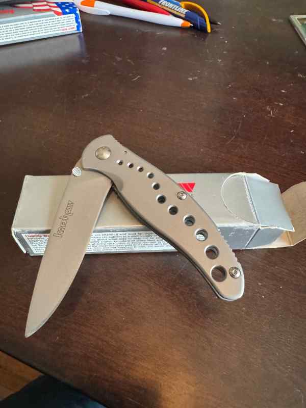 Wts NIB vintage Kershaw Vapor $60 vero beach