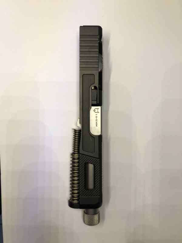 Custom Glock 19 gen 5 slide with barrel 