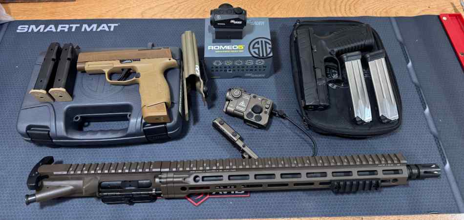 Daniel Defense Complete Upper &amp; Pistols 