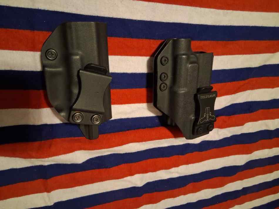 Left-hand Glock 19 holsters