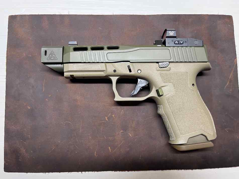 PSA dagger compact custom “G19” clone