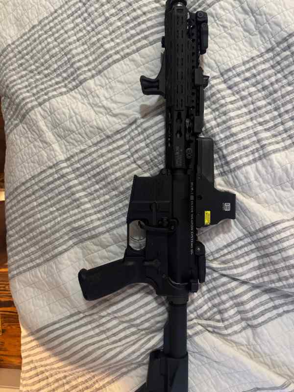 Ar and pistols