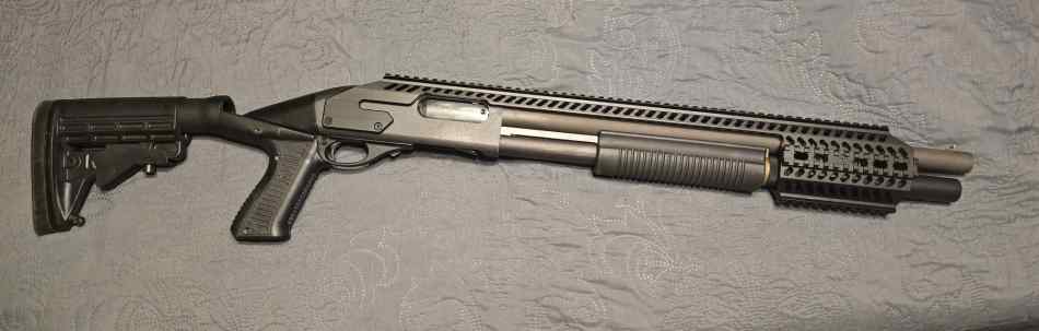 Remington 870 tactical and Blackhawk recoil stock.