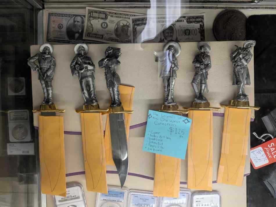 The Legends of the Old West Collection Knife Set