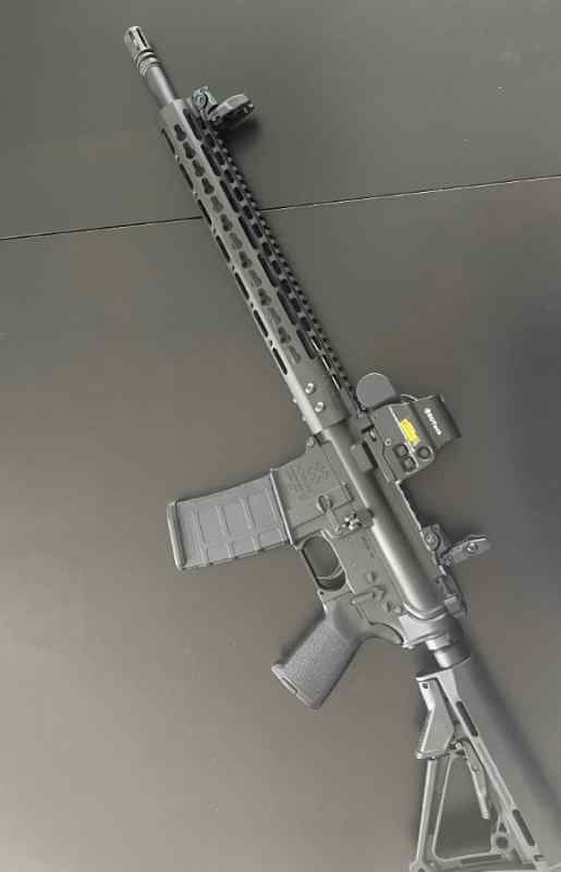 NOVESKE AR15 5.56/.223 16” Rifle MINT CONDITION