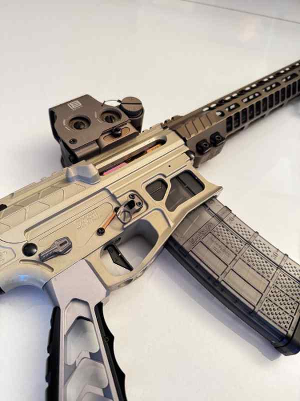 High-end Custom AR15 Ultralight and smooth recoil