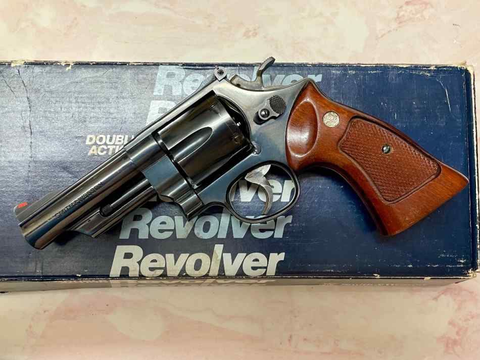 Smith &amp; Wesson Model 25-5 45 Colt 4” N Frame