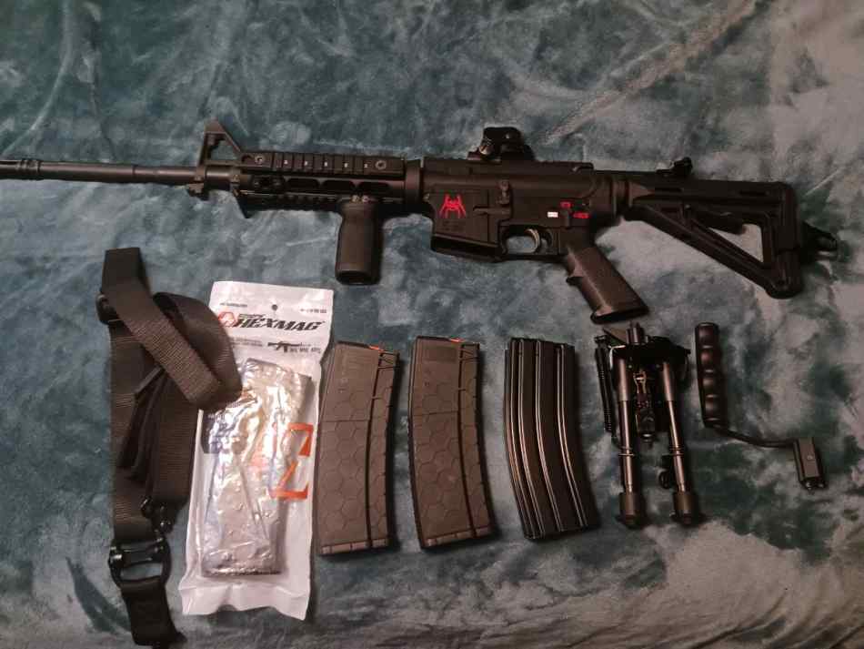 SPIKES TACTICAL AR-15