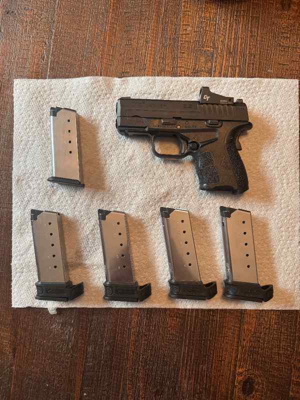 Springfield xds mod 2 .45 with red dot