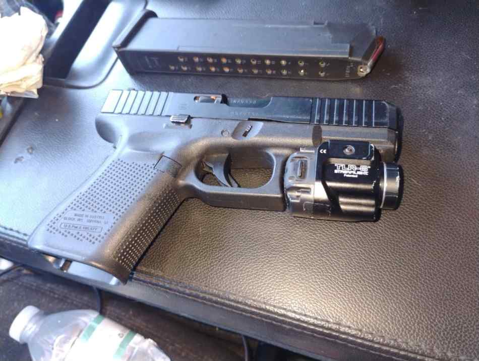 Glock 19 &amp; Remington 1911 .
