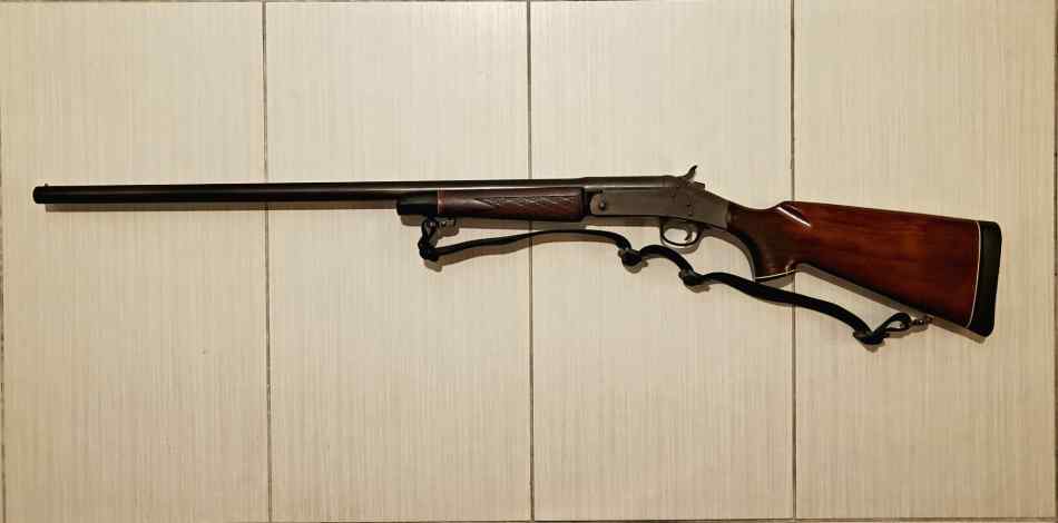 H&amp;R 16 Gauge Shotgun w/ Case &amp; Ammo
