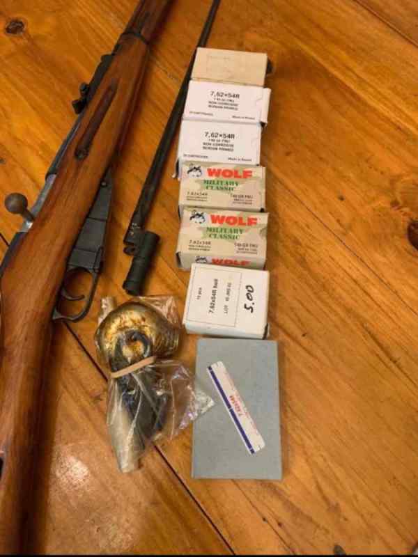 1942 Mosin Nagant With ammo 