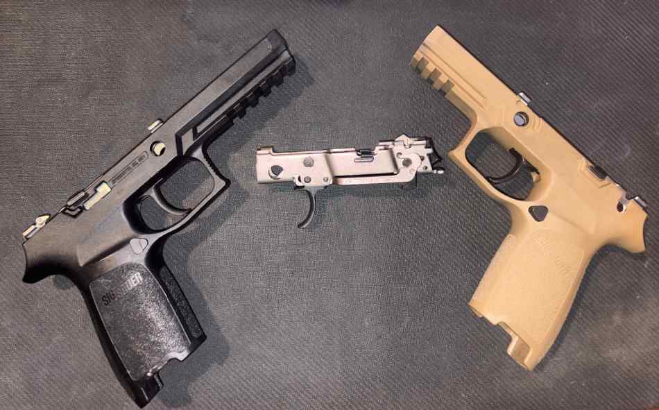 WTS/WTT 2 Sig P320 FCU’s like new w 2 grip modul
