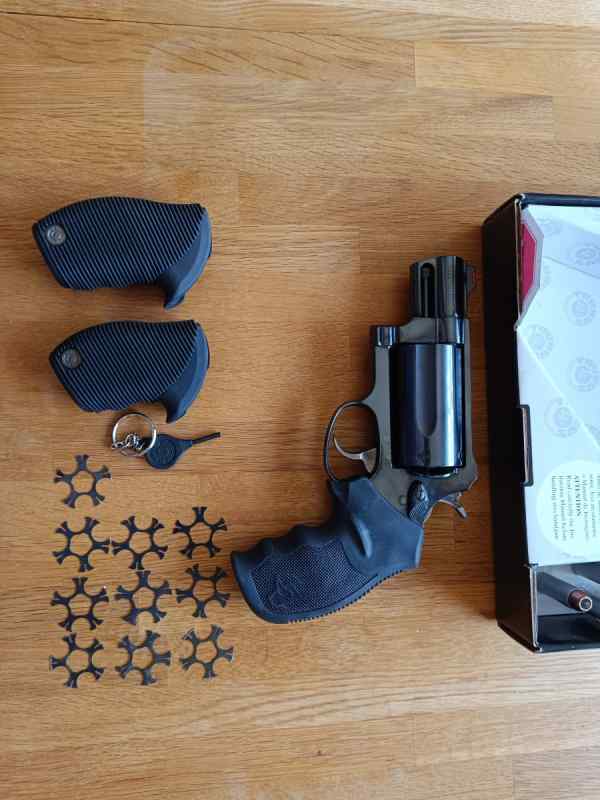 Taurus Judge Public Defender - Blued - LNIB