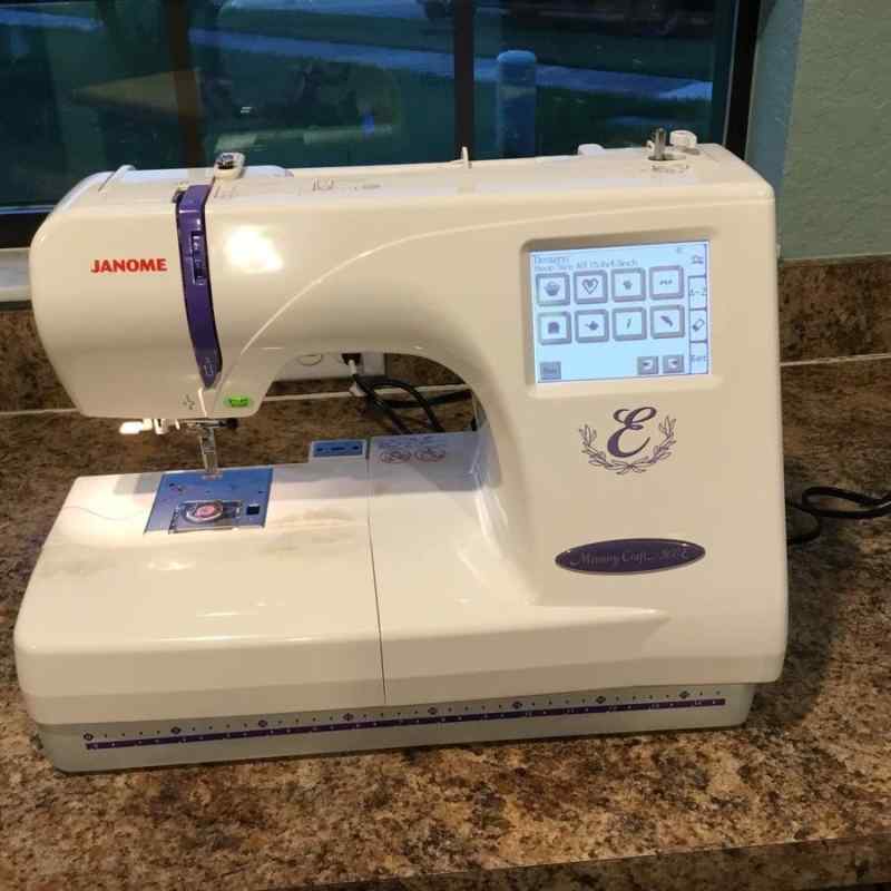 WTT JANOME EMBROIDERY SEWING MACHINE