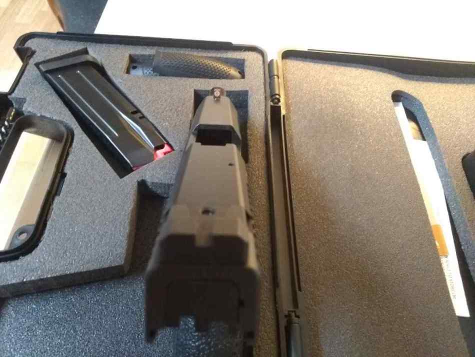 CZ P10c 