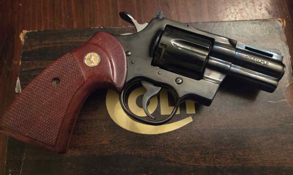 1981 Colt Python factory 2 1/2&quot; barrel