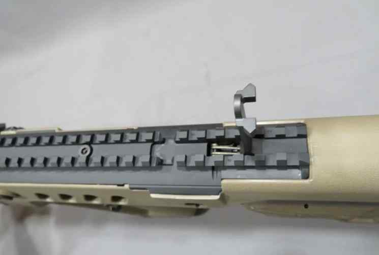 IWI4