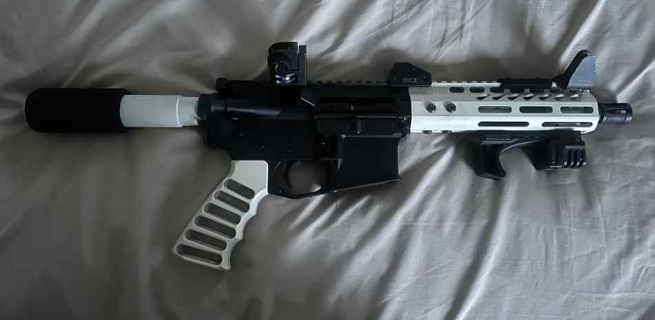 AR-15 5.56/.223 7.5&quot; Pistol 