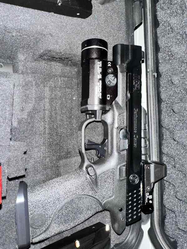 Smith and Wesson Performance Center 9mm