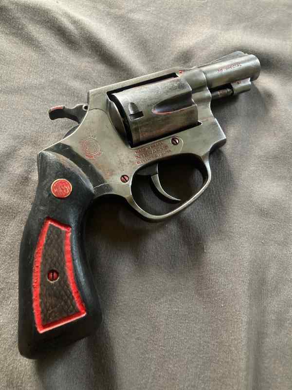 Rossi .38 special Revolver Hand Gun 