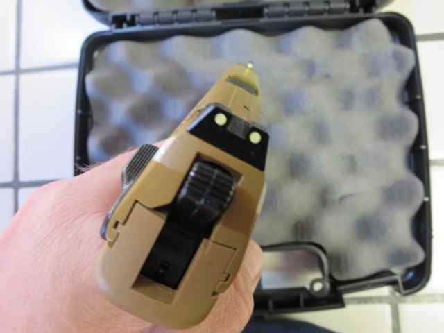 Heckler & Koch Model HK45.3.jpg