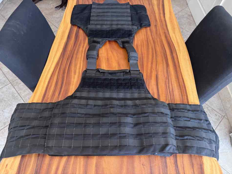 Vest 5.jpg